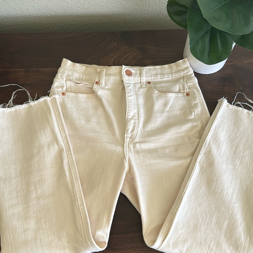 Cream cropped Express pants